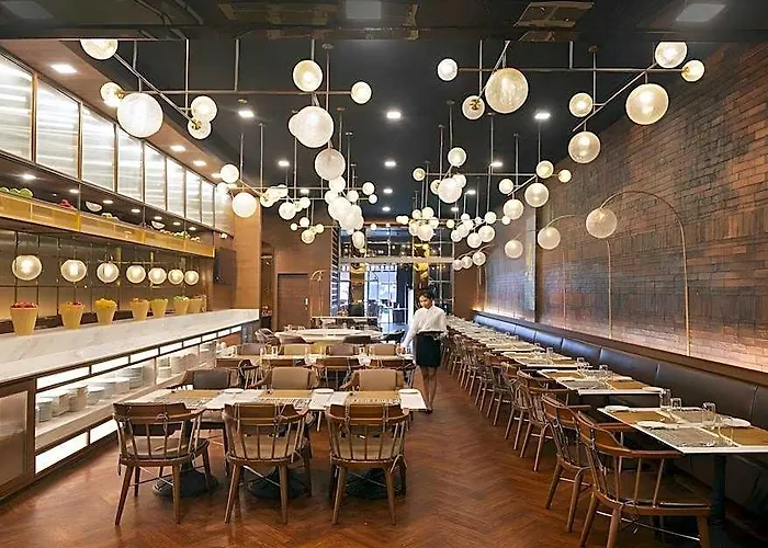 מלון Aira Sukhumvit 11 By Kingston 4*